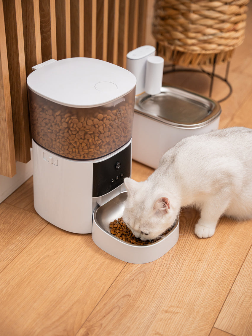 Hranitor automat Smart SHAW® PRO V2 pentru caini si pisici, Aplicatie mobila, Camera video Night Vision, Programabil, 4L