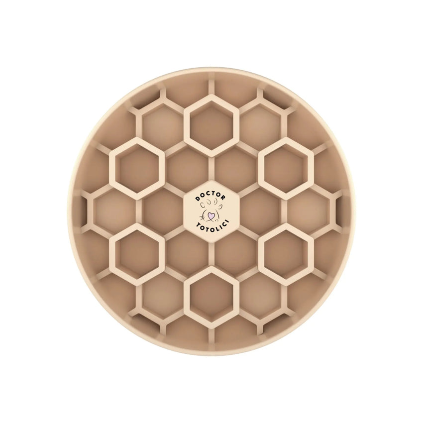 Bol hrănire lentă pentru câini - Slow feeder Honeycomb Doctor Totolici, culoare Oat Milk