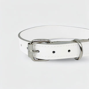 Zgarda caini din piele naturala, lata pentru protectia gatului, marime S, ajustabila 26–34 cm, alb